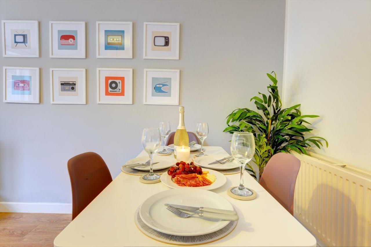 Modern 2 Bed House Sleeps 6 Southam Town Centre - Inspire Homes Ltd Eksteriør bilde